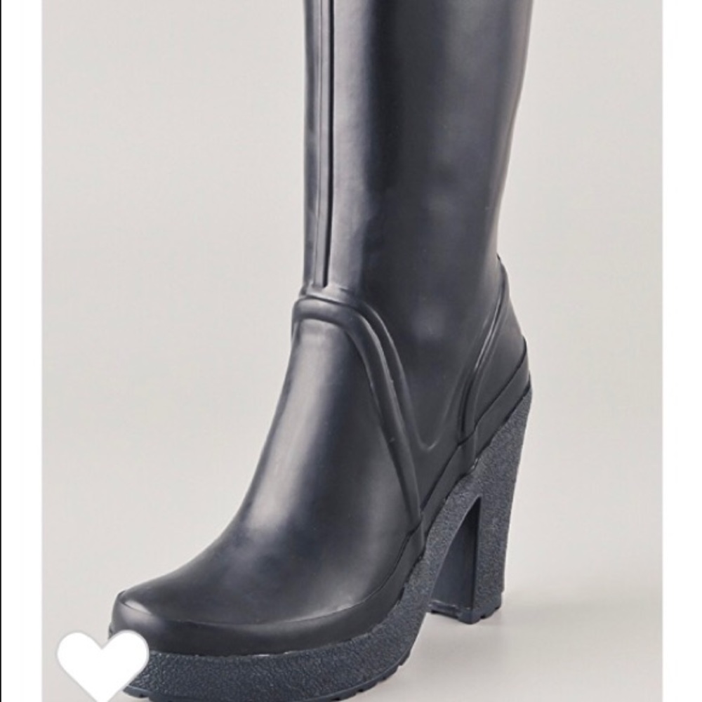 Hunter ‘Lonny’ 4.5” heeled rain boots